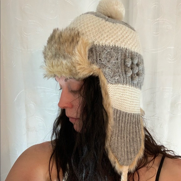Trapper Hat - Picture 2 of 2